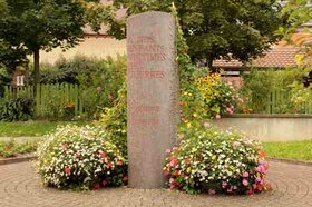 Monuments aux morts (2014)